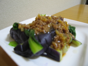 ***青梗菜と茄子の挽肉炒め***