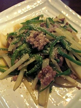 ★じゃがいもとピーマンの中華風炒め物★
