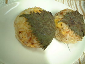 ちーずおかかの焼きおにぎり
