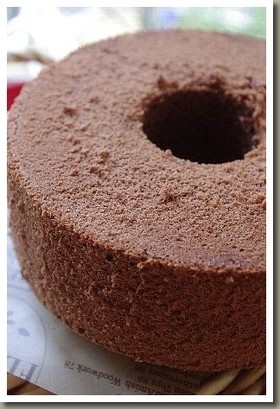 シュワシュワ口どけチョコバナナシフォン