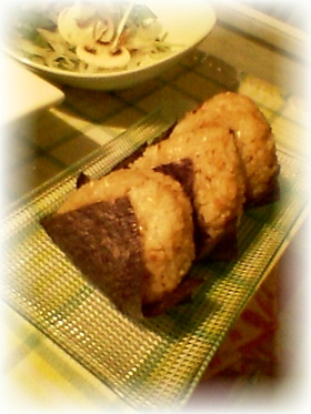 鰹節とごま油のおにぎり