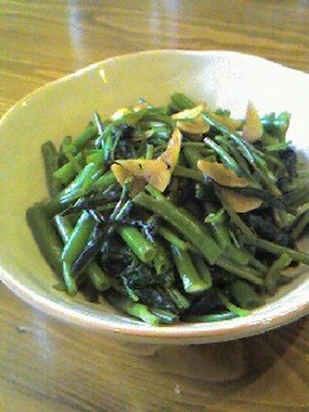 空芯菜（エンサイ）のにんにく炒め