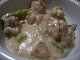 鶏もも肉とアスパラのクリーム煮