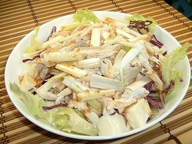 豆腐とチキンのサラダ
