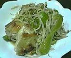 鶏肉と野菜のソテー
