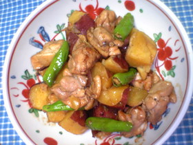 鶏肉とさつまいもの煮物