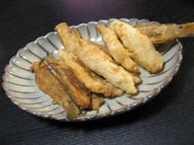 とらはぜの骨までからから唐揚げ