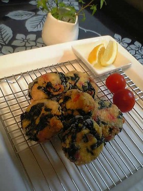 豆腐で作った揚げ団子♪