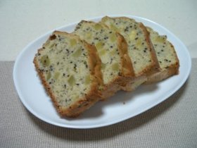 お芋たっぷり♪さつまいもとゴマのケーキ