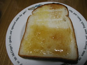 一枚で四つの味？トースト