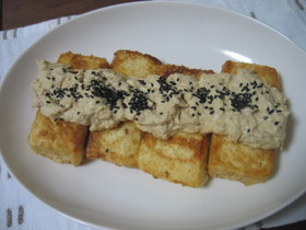ツナマヨで！　ごまごま豆腐ステーキ