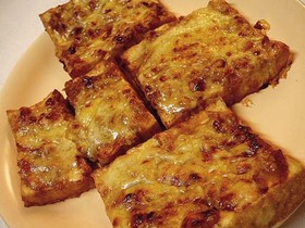 ■節約&簡単■厚揚げのネギ味噌ピザ■