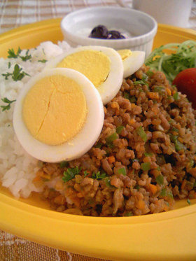 ココアが決め手♪ドライカレー