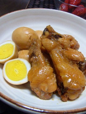 手羽元とゆで卵の旨煮