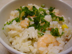 炊飯器にのせるだけ★んまい！えびピラフ♪