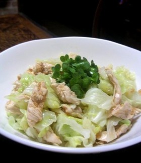 かなり旨いキャベツと鶏のニンニク醤油