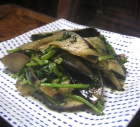 なすとほうれん草の粒マスタード炒め