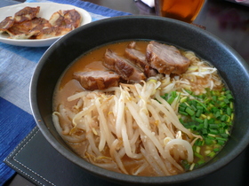 ラーメンのお供に♪にんにくもやし