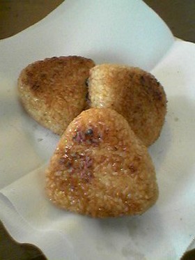 誰にも内緒の焼きおにぎり
