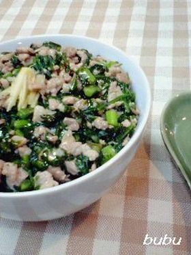 簡単♪豚と春菊の中華風トロトロ丼