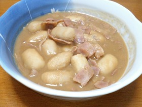 里芋とベーコンのバター煮