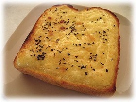 ■手軽にイタリアン■バジルマヨトースト■