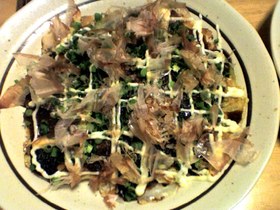 フライパンで作る餅とチーズのお好み焼き
