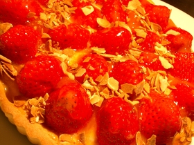 愛情込めて♪　“ いちごタルト ”