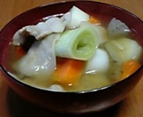 里芋で豚汁