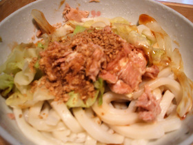 簡単☆ツナゴマうどん