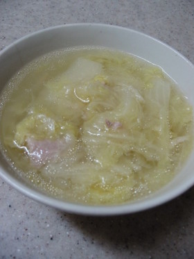 白菜のくたくた煮スープ