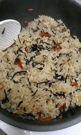 ひじきの炊き込みご飯