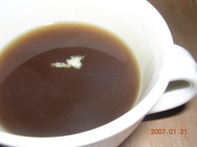 黒蜜としょうがのくず湯風？！