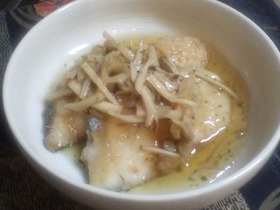 白身魚のキノコあんかけ磯風味