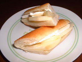 りんごチーズパン