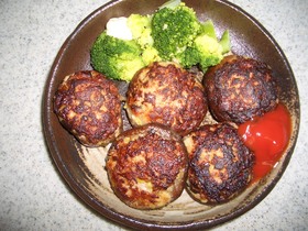 餃子の余りで！シイタケの中華風肉詰め❤