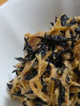 ちっちゃいおかず♪ひじきと切干し大根炒め