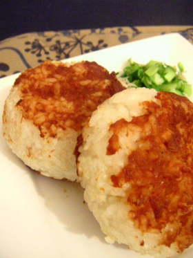 チーズとろりん☆生姜味噌の焼きおにぎり