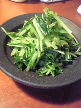 ピリッとおいしい☆水菜のおひたし