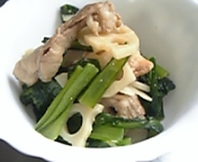 豚肉と蓮根と小松菜の炒め物