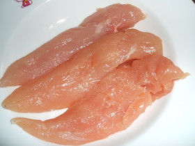簡単にできる★鶏肉ささみの筋の取り方
