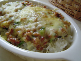納豆かけごはんのドリア風