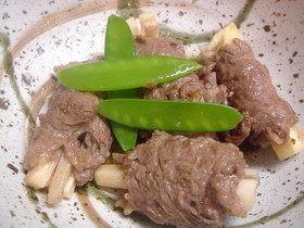 うどとたけのこの牛肉巻き煮