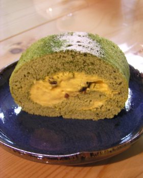 抹茶とかぼちゃの～和みロールケーキ