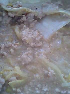 白菜とひき肉の味噌あんかけ