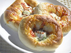 たまたまの目玉焼きパン♪HBで