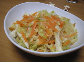 給食で大人気♪春雨サラダ