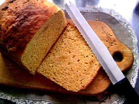 パネトーネマザー使用のレンジ食パン