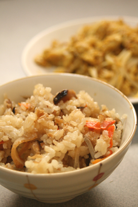 ｵｶｽﾞ要らず☆我が家の混ぜ御飯