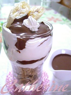 甘さ控えめ　チョコレートソース